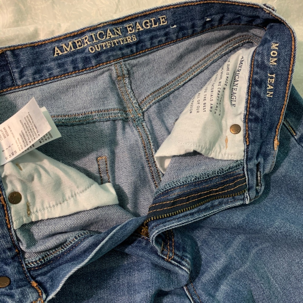 American Eagle mom jeans